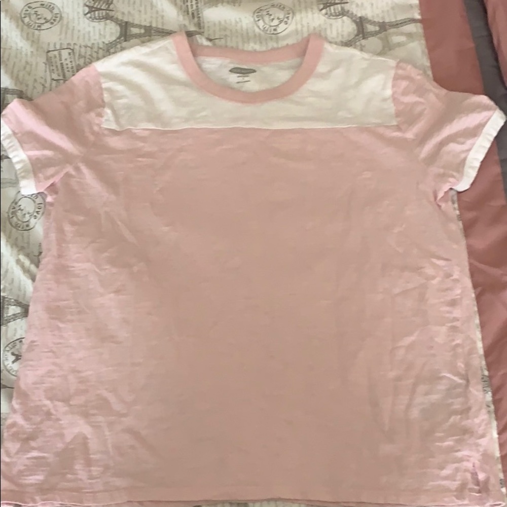 Women’s old navy boyfriend t-shirt